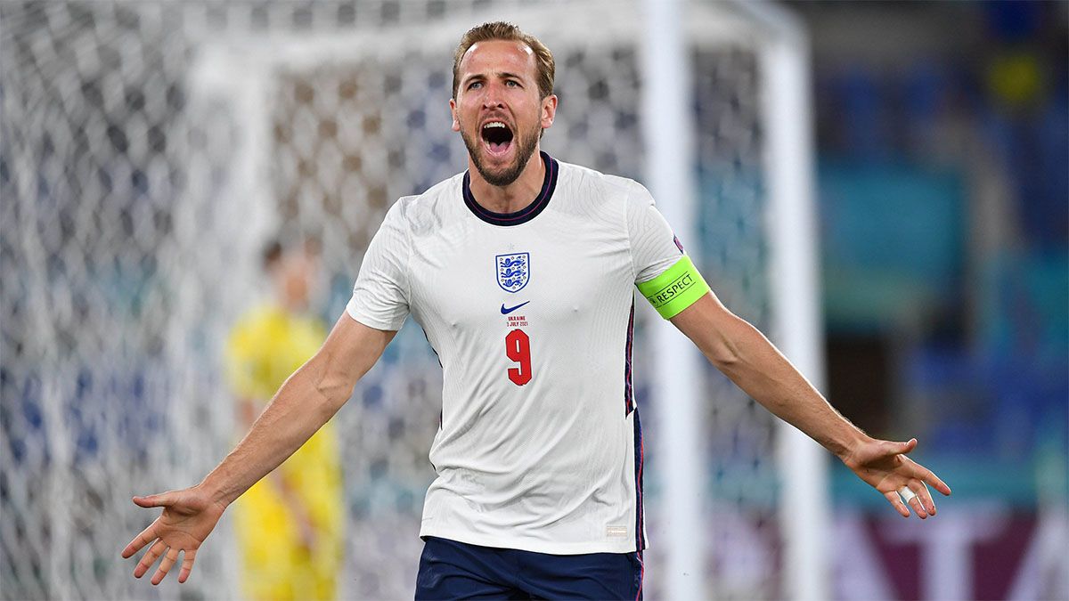 Harry Kane marcó un doblete para Inglaterra, que pasó a las semifinales de la Eurocopa.