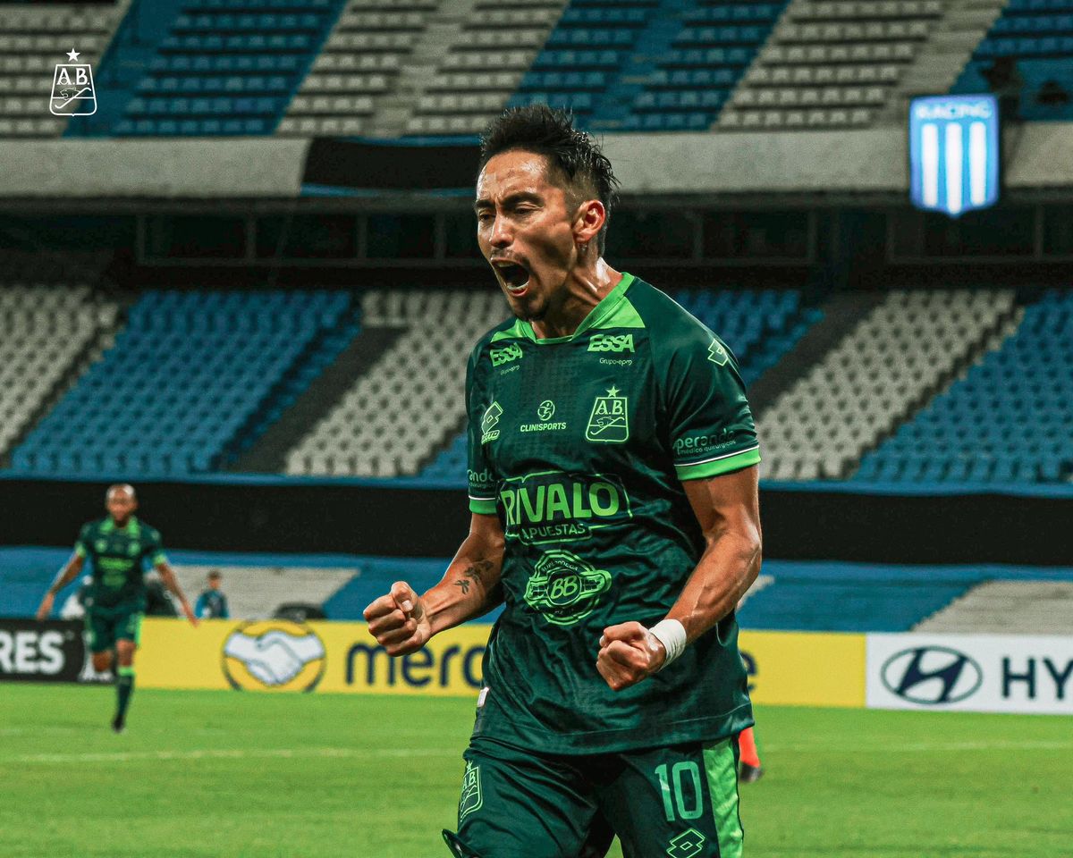 Fabián Sambueza le dio el primer triunfo a su equipo en la Copa Libertadores. Fabián Sambueza le dio el primer triunfo a su equipo en la Copa Libertadores.