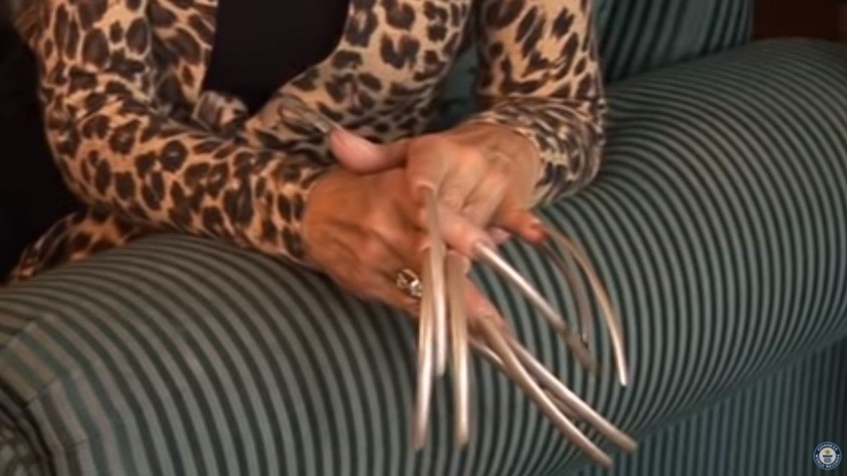 En febrero de 2009, el r&eacute;cord se cort&oacute; de forma dram&aacute;tica.&nbsp;