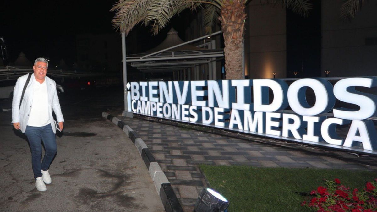 Chiqui Tapia estuvo en Qatar en la concentración de la Selección Argentina