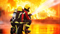 Alerta de los bomberos: el pequeño electrodoméstico que puede causar un incendio si no se desenchufa