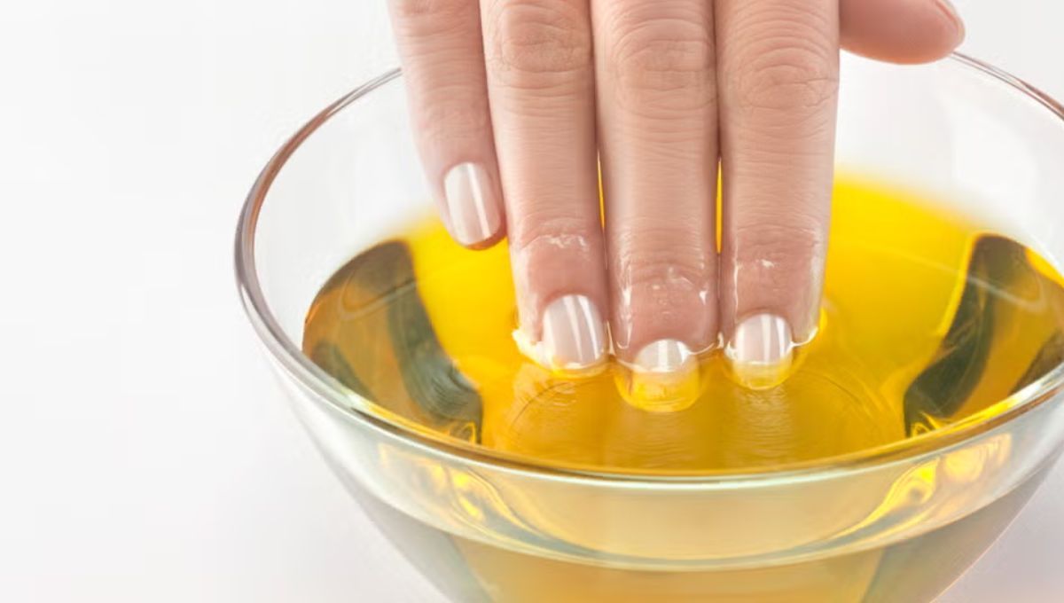 Sumergir las uñas en aceite de oliva: por qué recomiendan hacerlo y cuáles son los beneficios