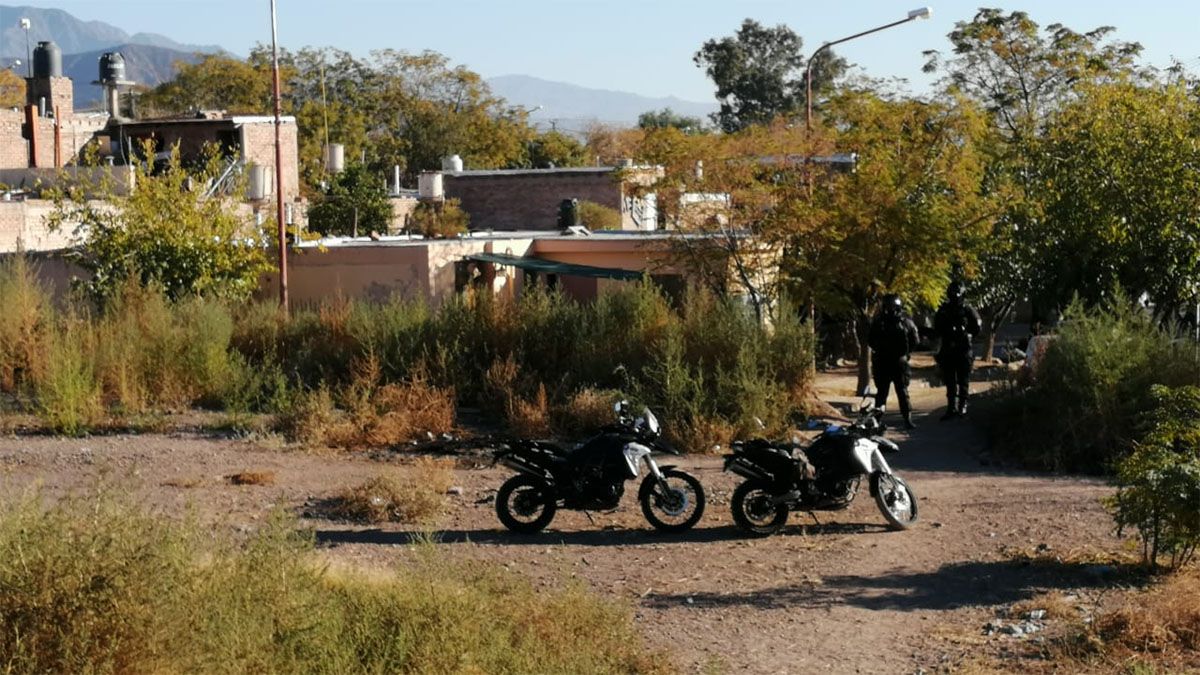 Intensa búsqueda de Abigail Carniel en el barrio Jorge Newvery, de Las Heras