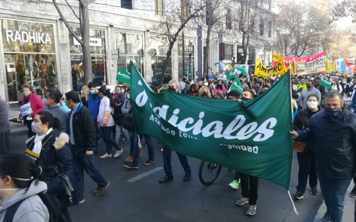 Gremio de judiciales llama a un paro y apagón digital por 48 horas