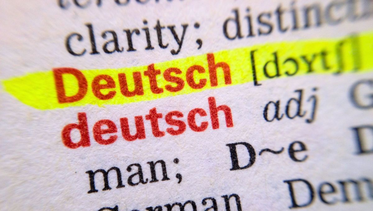 El alemán tiene muchas palabras largas y profundas llenas de significado. El alemán tiene muchas palabras largas y profundas llenas de significado. 