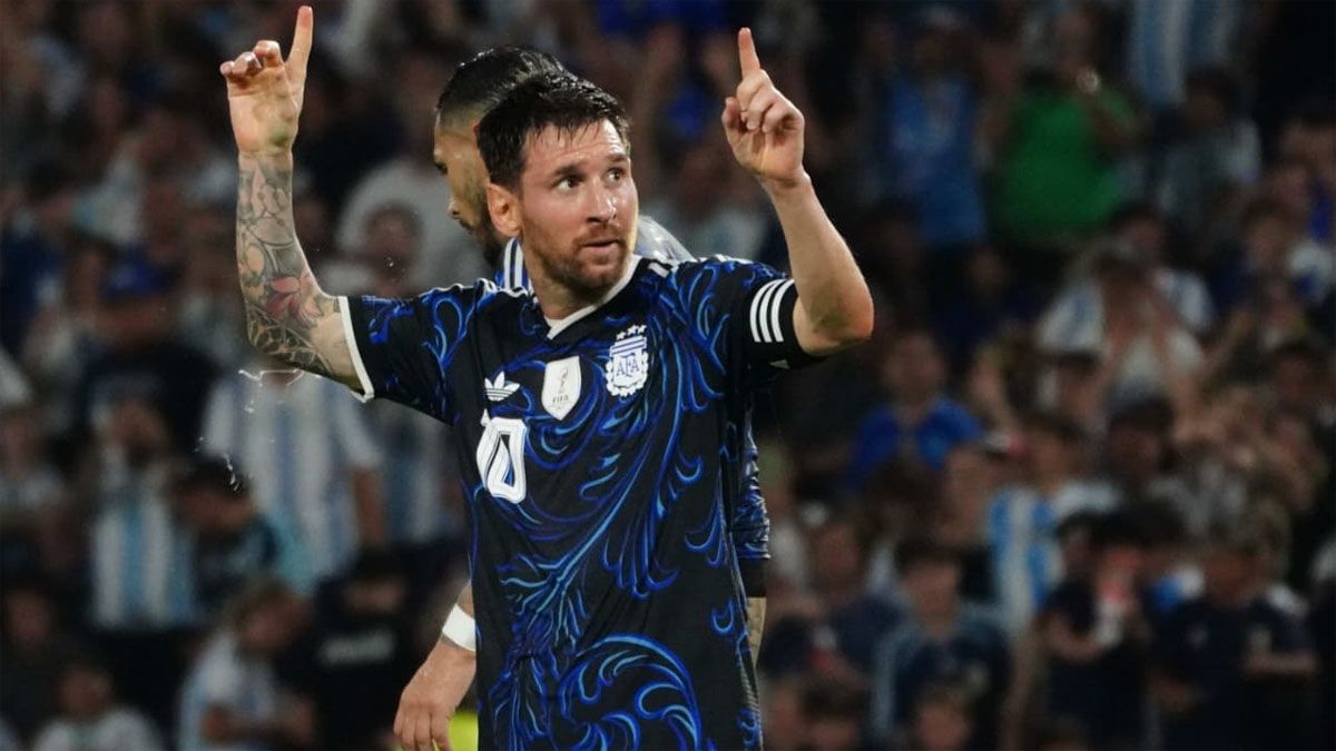 Messi llegó a los 902 tantos: marcó un tremendo gol para la Selección argentina ante Zambia