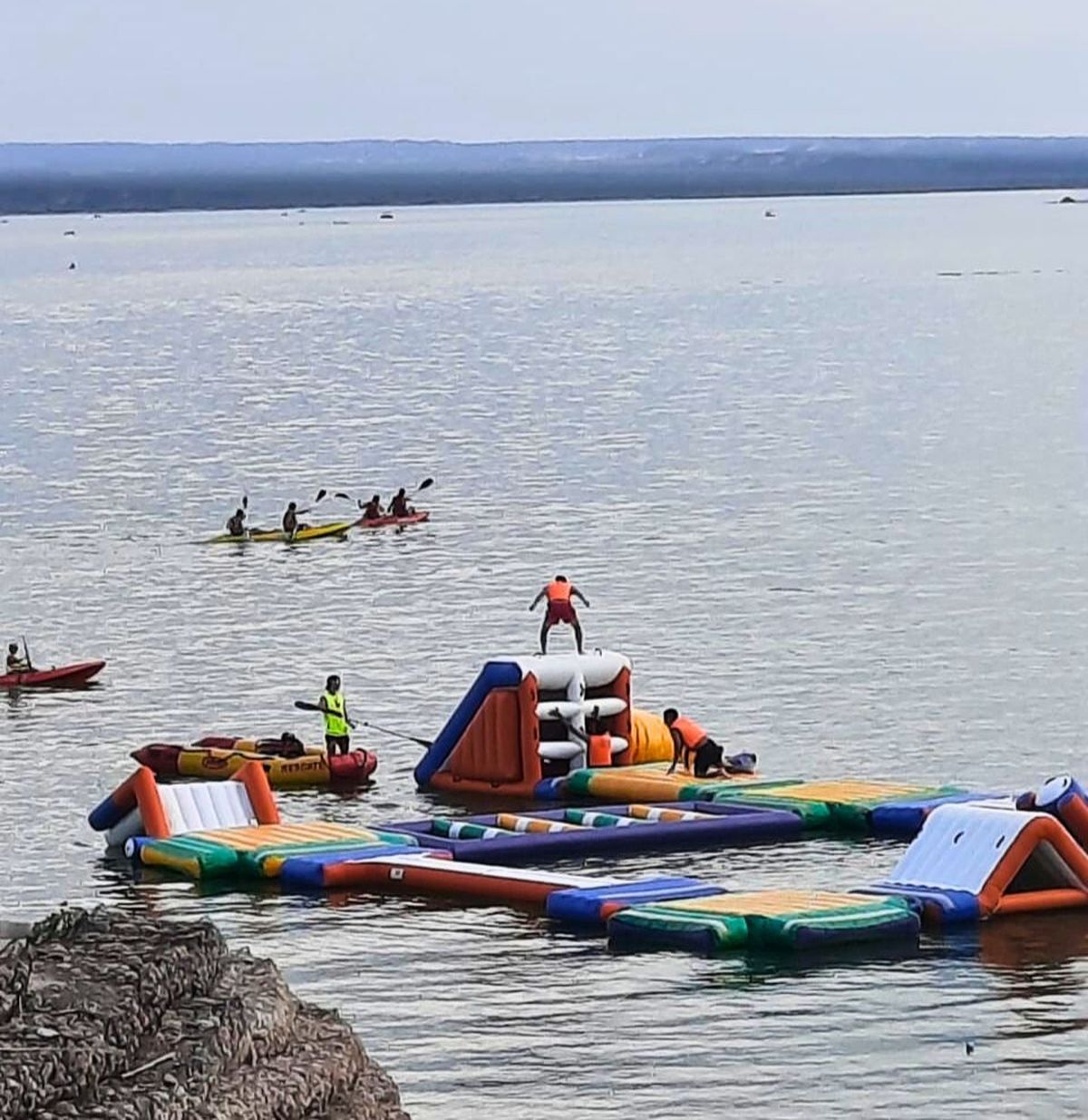 El parque acuático es uno de los fuertes. Las actividades son variadas y para toda la familia.
