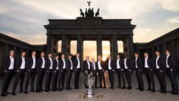 La Laver Cup fue presentada en la puerta de Brandenburgo.