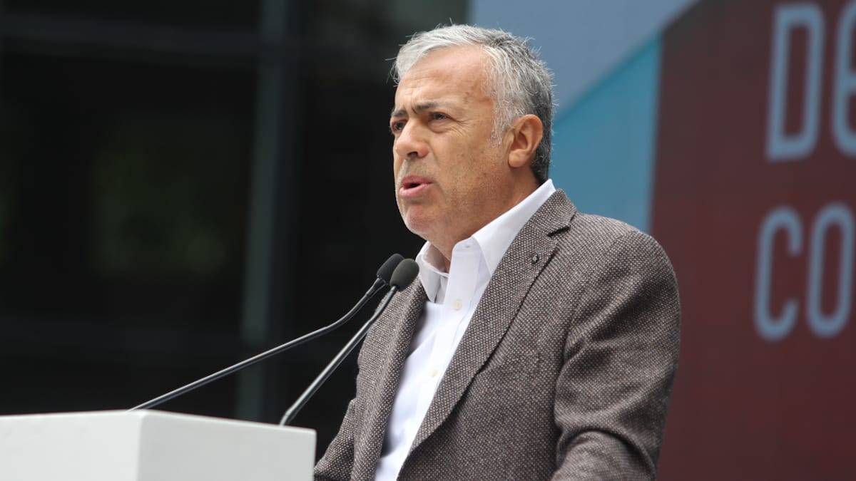 Alfredo Cornejo en el discurso de COVIAR.