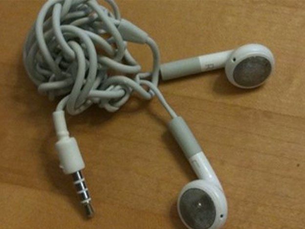 Una forma científica para que los auriculares no se enreden
