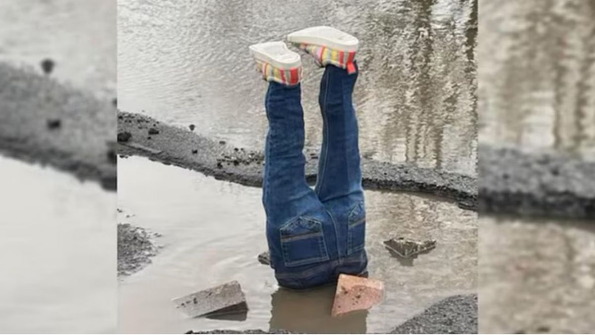 Desopilante. La historia de un bache en Inglaterra.