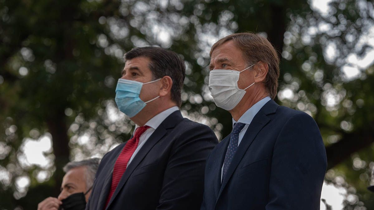 El gobernador Rodolfo Suarez participó del festejo del aniversario 150 de Las Heras, y allí se quejó de la no invitación del Gobierno Nacional a la gira que hizo a Chile.&nbsp;