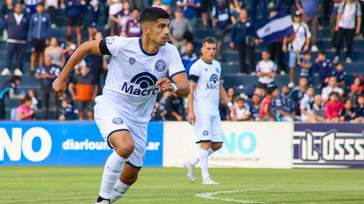 Luciano Abecasis destacó el buen juego de la Lepra, que va segundo en la Zona B. Luciano Abecasis destacó el buen juego de la Lepra, que va segundo en la Zona B.