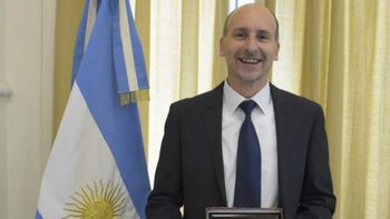 Pidieron 4 años de inhabilitación para ejercer al docente acusado de grooming con una alumna Pidieron 4 años de inhabilitación para ejercer al docente acusado de grooming con una alumna