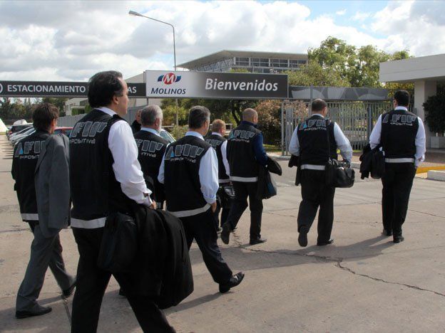 Allanaron Molinos Río de la Plata, sospechada de evasión por $300 millones