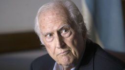 Pino Solanas cada vez más cerca de Cristina Kirchner