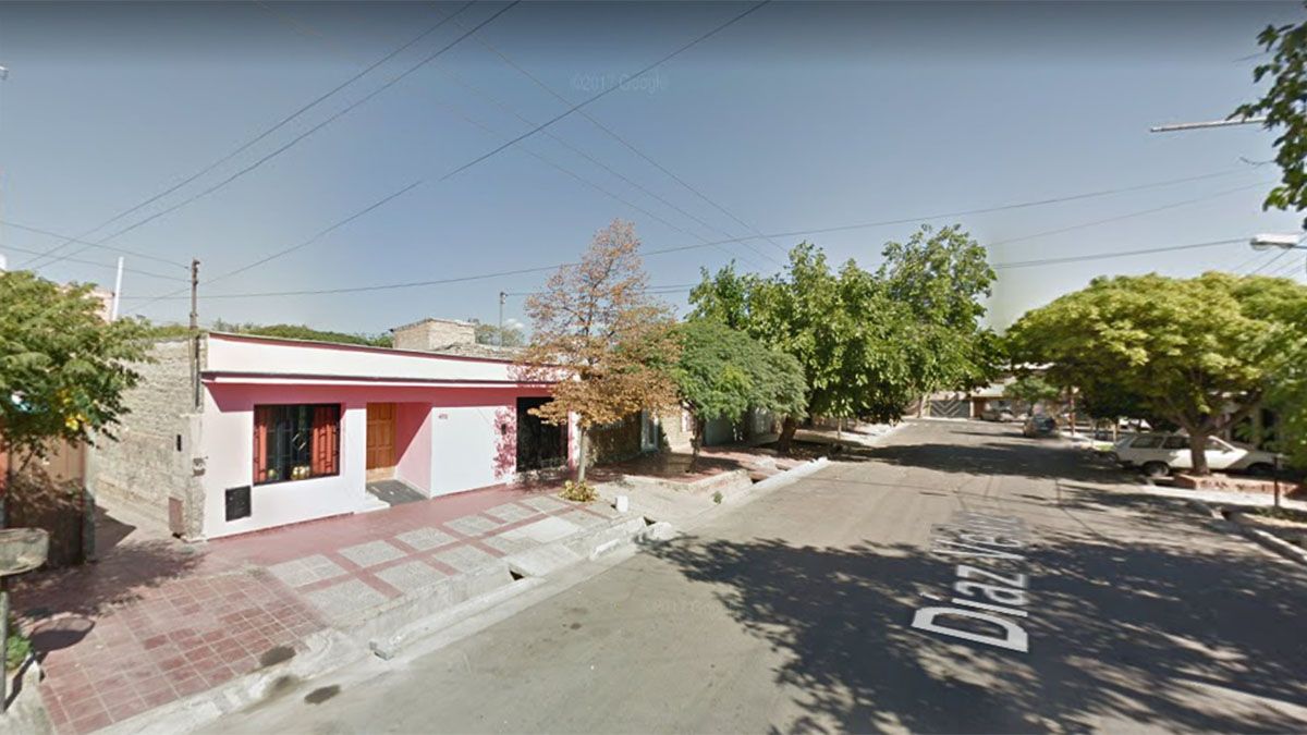 Los 7 residentes fueron evacuados mientras Bomberos extinguieron las llamas.