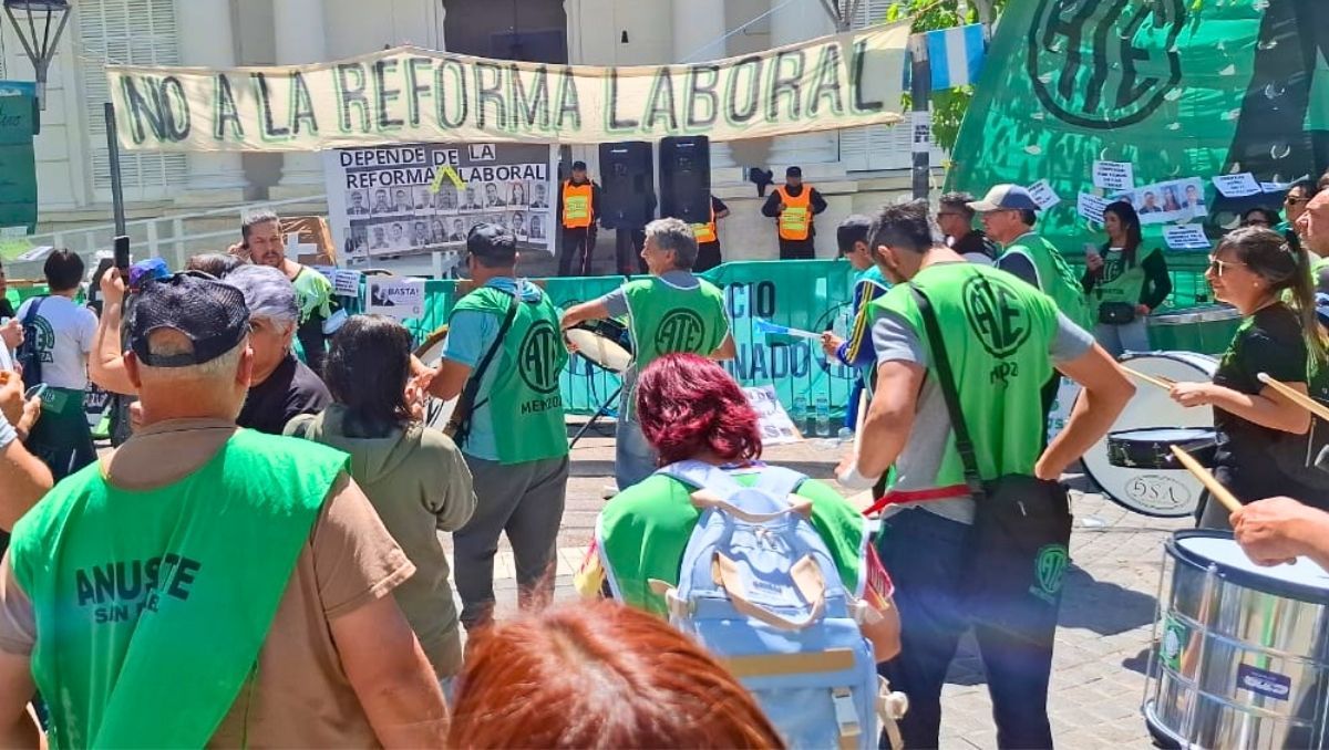 Se hicieron oficiales los cambios en el Estatuto del Empleado Público.