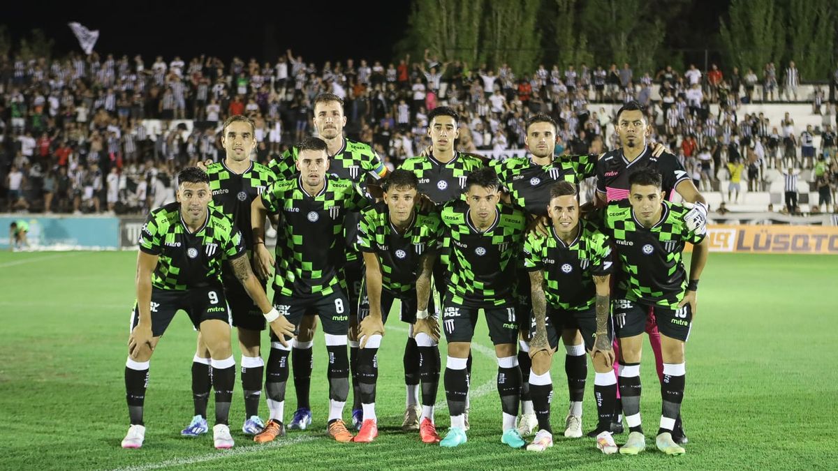 Gimnasia y Esgrima buscará su primer triunfo el próximo domingo de visitante ante Atlético Rafaela. Gimnasia y Esgrima buscará su primer triunfo el próximo domingo de visitante ante Atlético Rafaela.