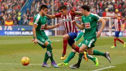 El Colchonero de Simeone venció al Eibar y es líder junto al Barcelona