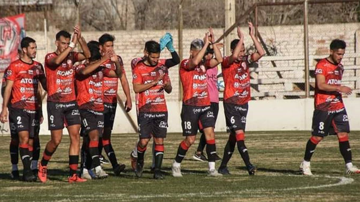 Huracán Las Heras necesita un triunfo ante Estudiantes, en San Luis