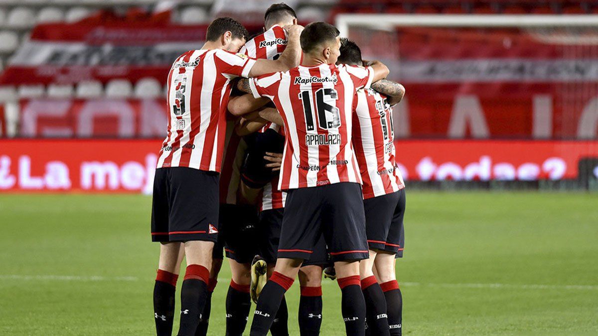 Estudiantes le dio otro cachetazo a San Lorenzo y es puntero