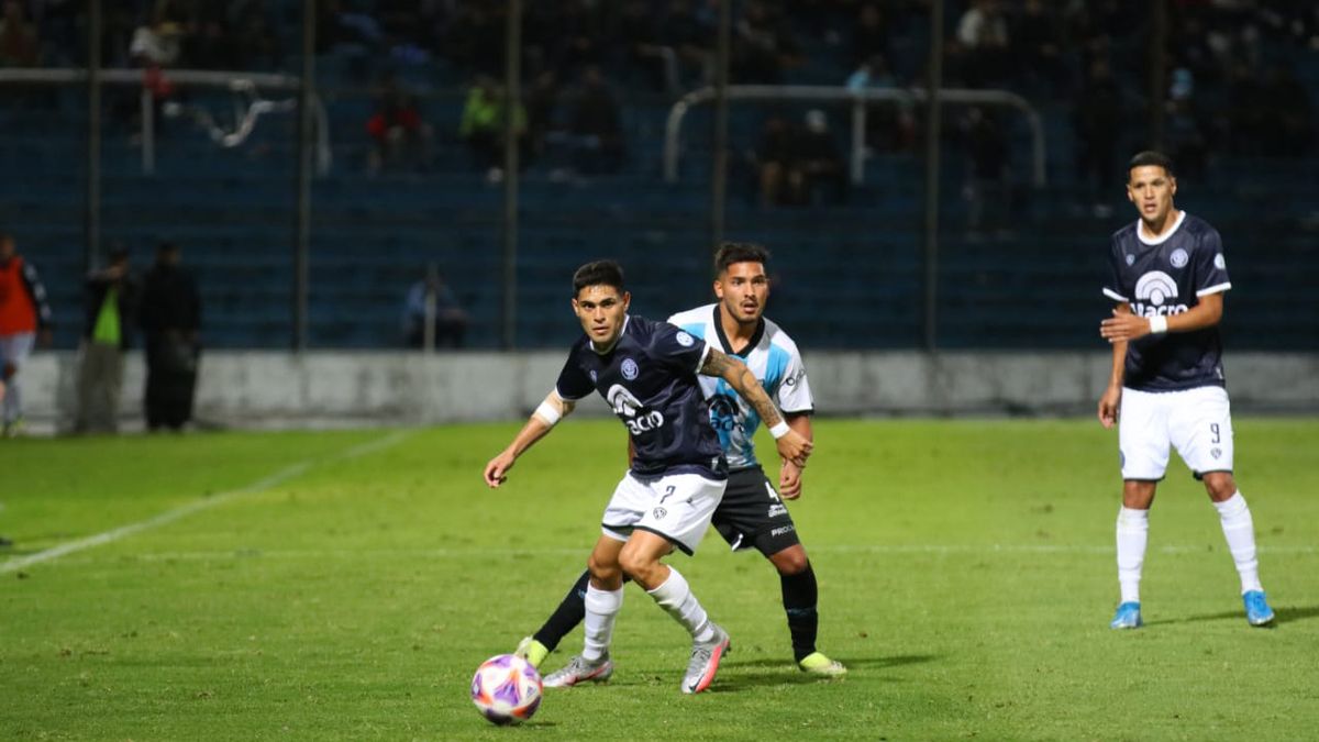 Independiente Rivadavia consiguió su segundo triunfo al hilo bajo la conducción de Alfredo Berti.