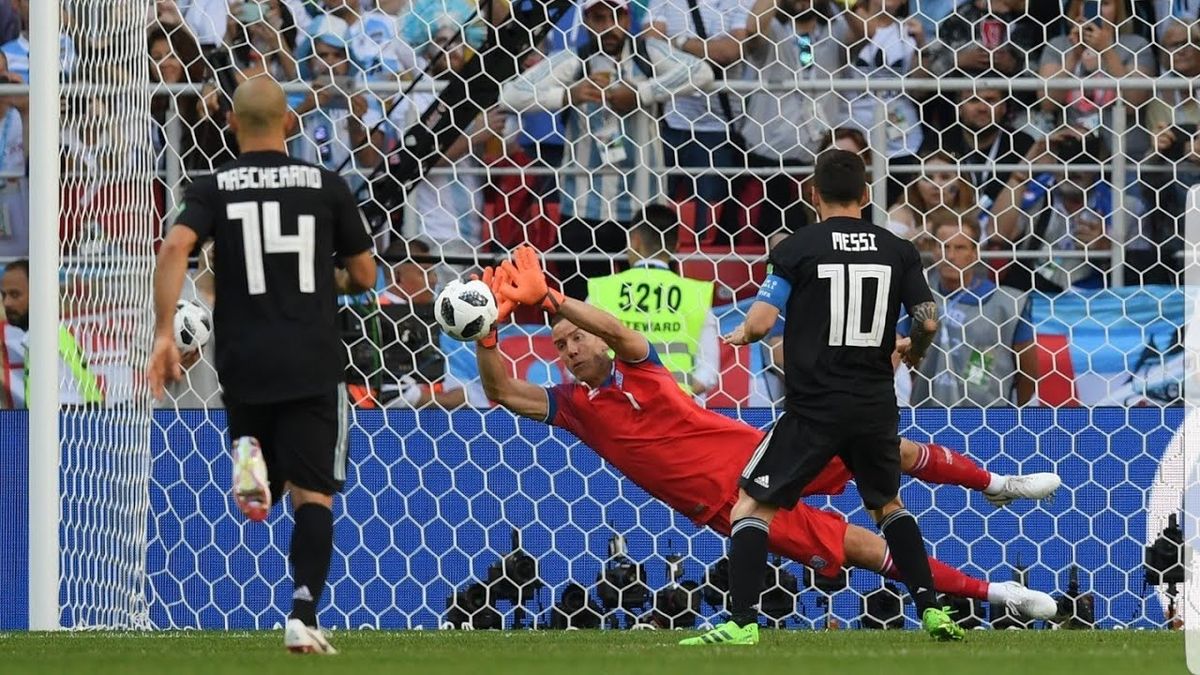 Messi falló su primer penal ante Islandia, en Rusia 2018. Messi falló su primer penal ante Islandia, en Rusia 2018. 