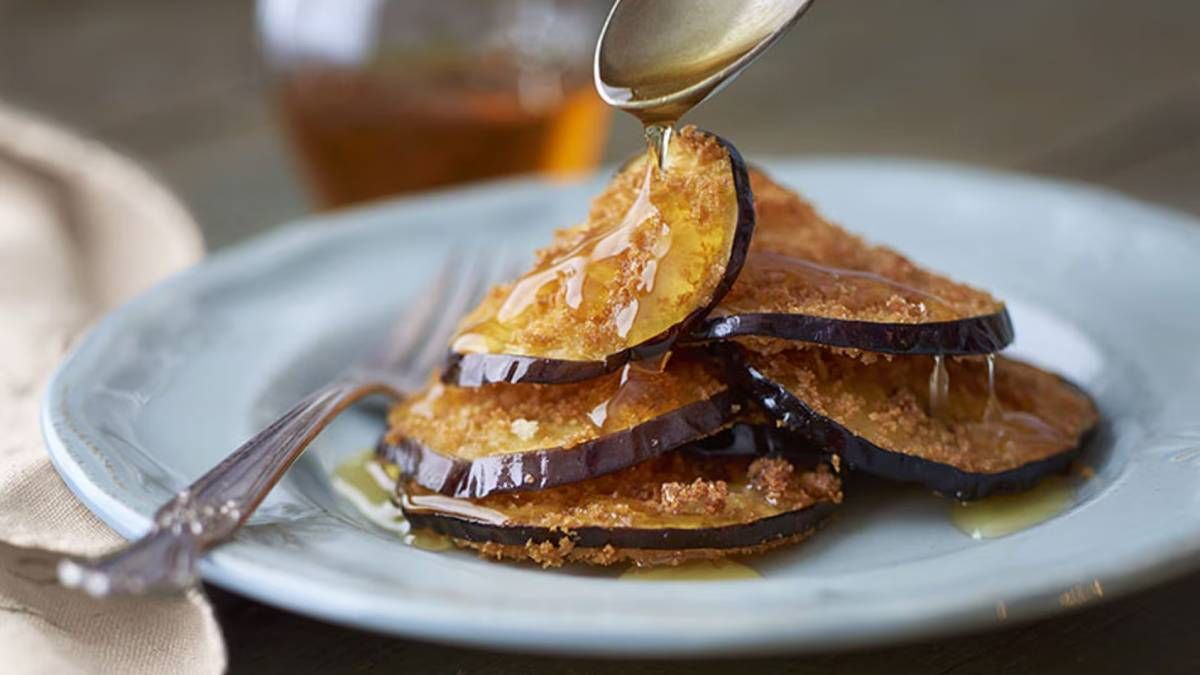 Recetas: berenjena frita con miel y sin exceso de aceite. Foto: gentileza canalcocina.