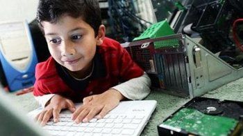 Un niño de seis años es el técnico informático más joven del mundo