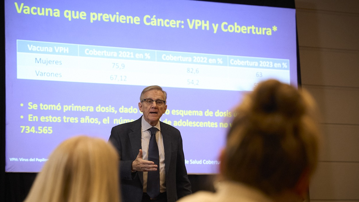 Sobre todo en la prevención de distintos tipos de cáncer como el VPH, según López Sobre todo en la prevención de distintos tipos de cáncer como el VPH, según López