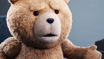 Ted 2 no pudo desbancar a Jurassic World