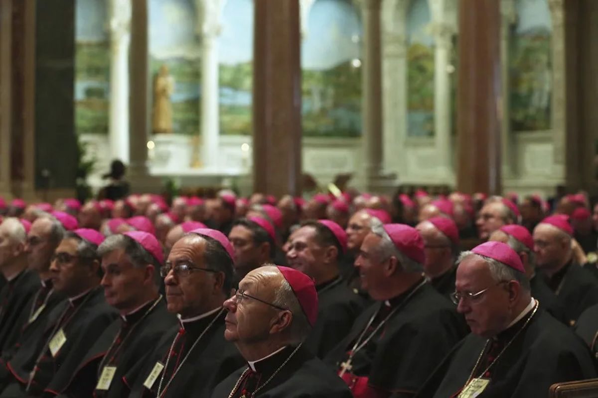 Obispos de Estados Unidos en la Catedral de San Mateo en Washington (Archivo). Crédito: EPA/MARK WILSON / POOL. Obispos de Estados Unidos en la Catedral de San Mateo en Washington (Archivo). Crédito: EPA/MARK WILSON / POOL.