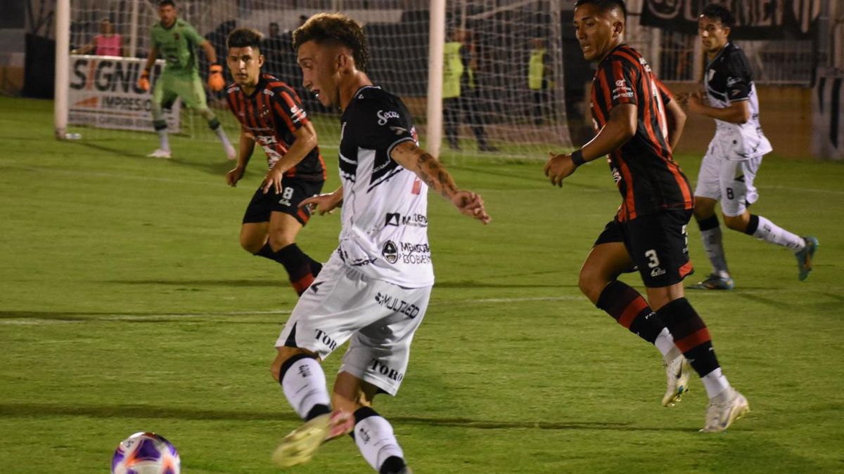 Tadeo Marchiori piensa en ganarle al Deportivo Morón en el estadio Víctor Legrotaglie.