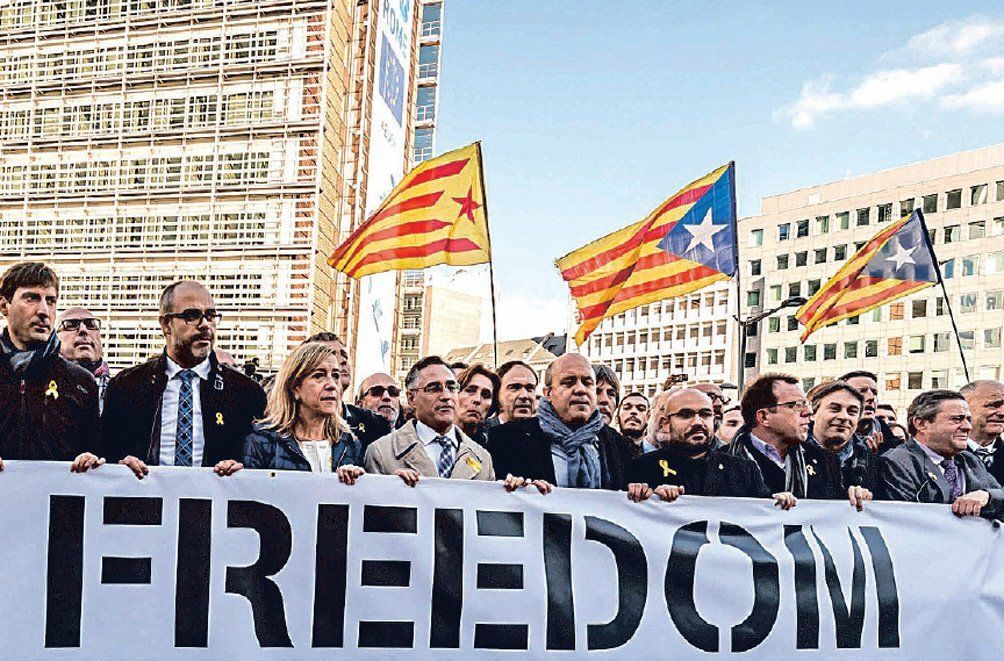 Puigdemont promete seguir la lucha por  la independencia