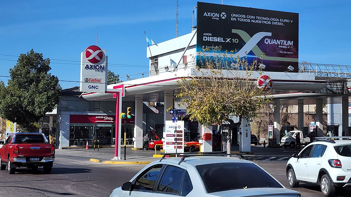 Axion Energy subió este miércoles el costo de todos sus combustibles.