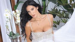 ¡Qué diosa!: Silvina Escudero dinamitó las redes con una micro-bikini