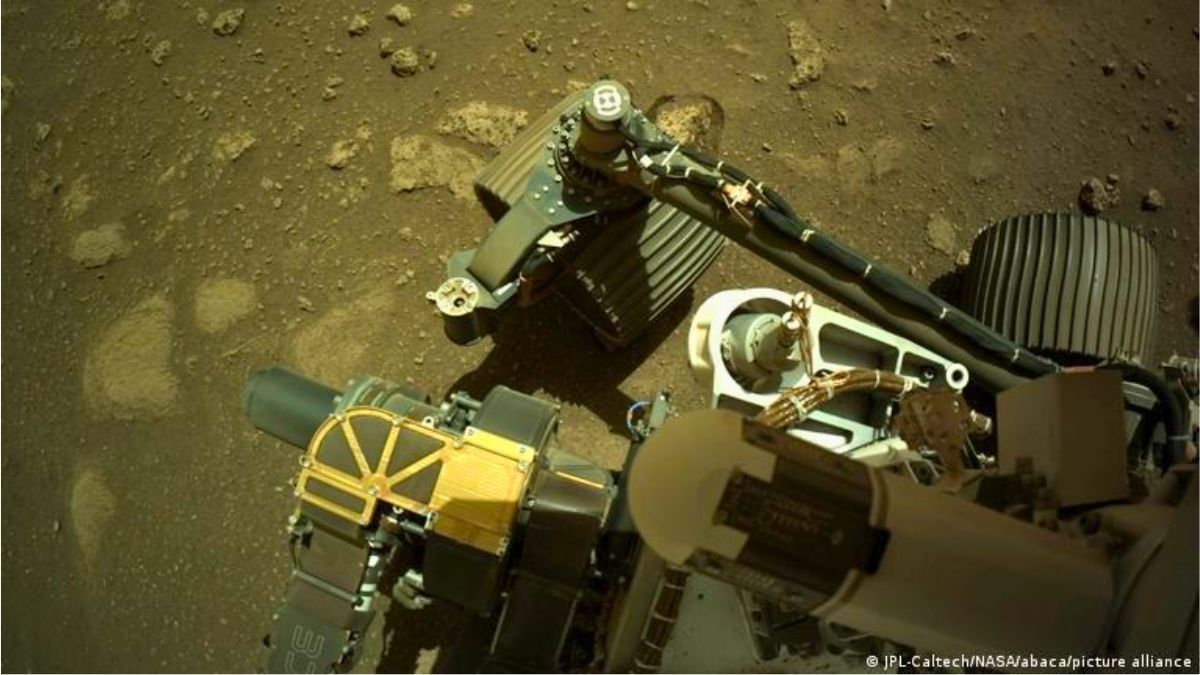 Sondas, telescopios y robots espaciales vienen revelando datos sorprendentes sobre el sistema solar. Sondas, telescopios y robots espaciales vienen revelando datos sorprendentes sobre el sistema solar.