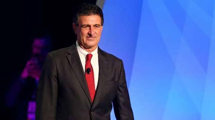 Kempes le puso los puntos a Maradona: No es Dios