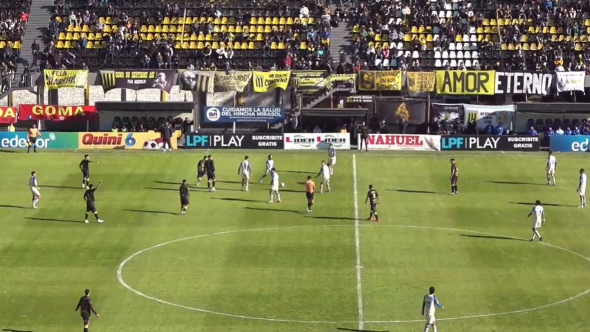 Godoy Cruz iguala 0 a 0 con Almirante Brown en el inicio del priimer tiempo