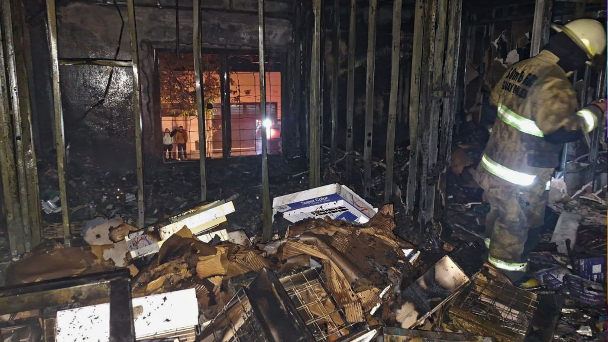 Un incendio dejó perdidas totales en una distribuidora de Guaymallén.
