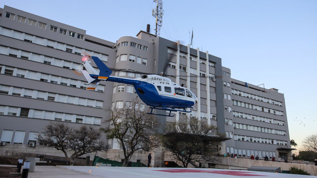 Las turistas chilenas tuvieron que ser trasladadas en helicóptero de urgencia al Hospital Central, donde una fue operada.