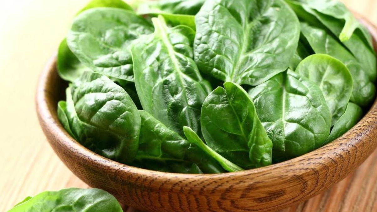 La espinaca es un alimento saludable, rico en hierro y vitaminas, ideal para preparar brownies La espinaca es un alimento saludable, rico en hierro y vitaminas, ideal para preparar brownies
