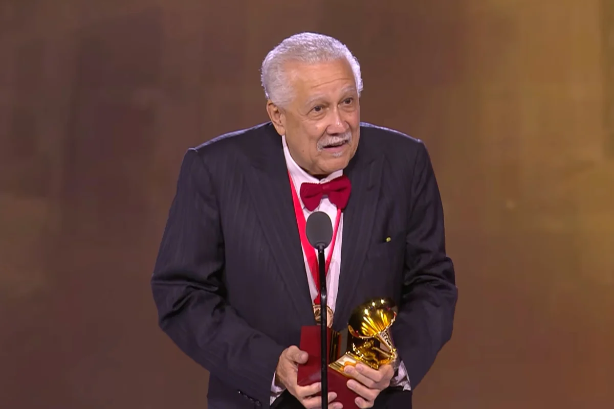 El excelentísimo músico cubano ganó dos premios Latin Grammy el año pasado. El excelentísimo músico cubano ganó dos premios Latin Grammy el año pasado.