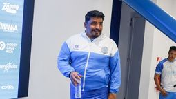 Omar Asad debutará ante San Martín de San Juan. Será su tercera etapa en Godoy Cruz. Omar Asad debutará ante San Martín de San Juan. Será su tercera etapa en Godoy Cruz.