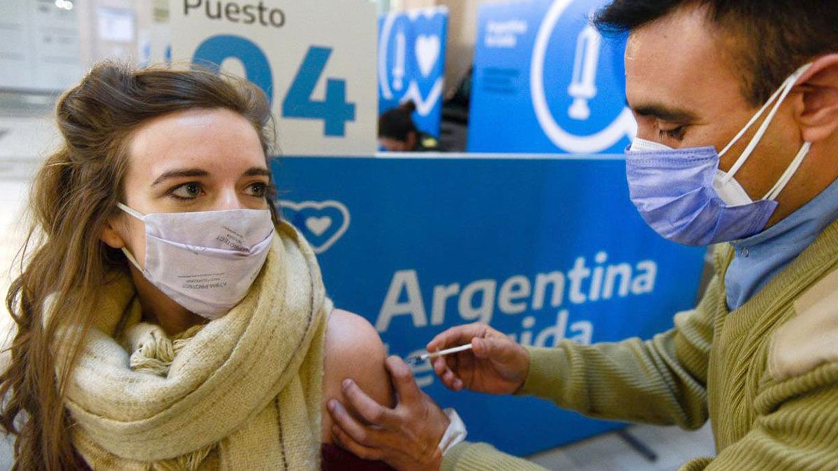 Dos de cada 10 mendocinos mayores de 18 no se quieren vacunar