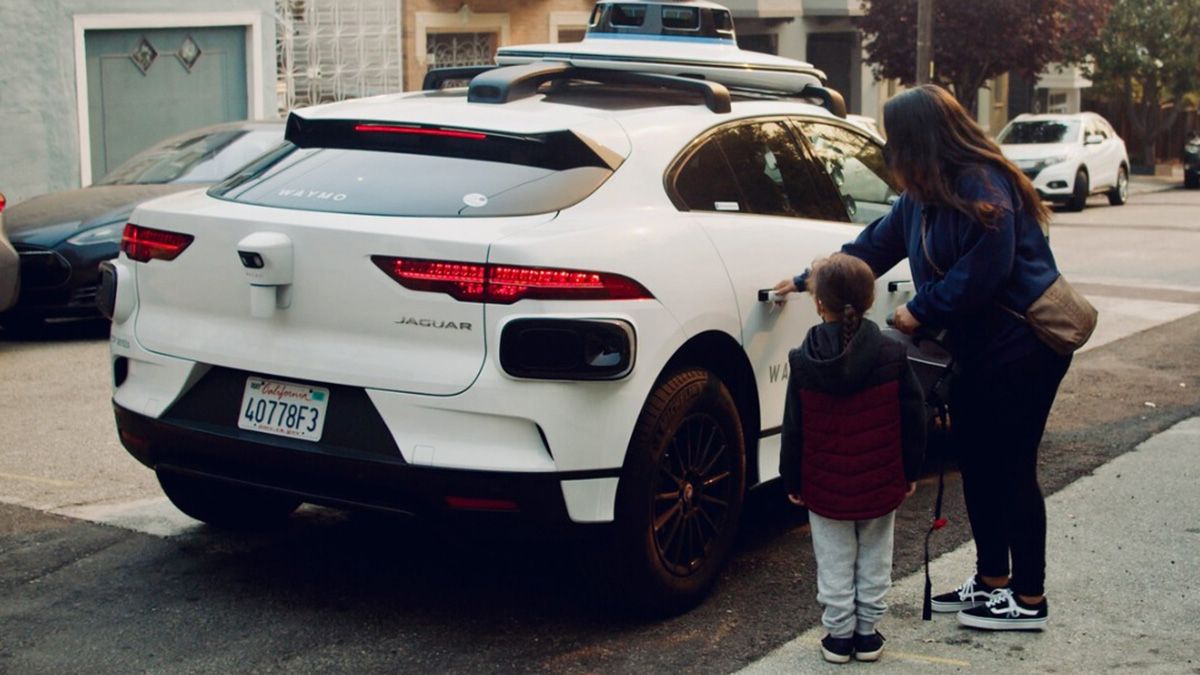 En Estados Unidos ya hay una empresa que ofrece servicio de taxis 100% autónomos, sin conductor En Estados Unidos ya hay una empresa que ofrece servicio de taxis 100% autónomos, sin conductor