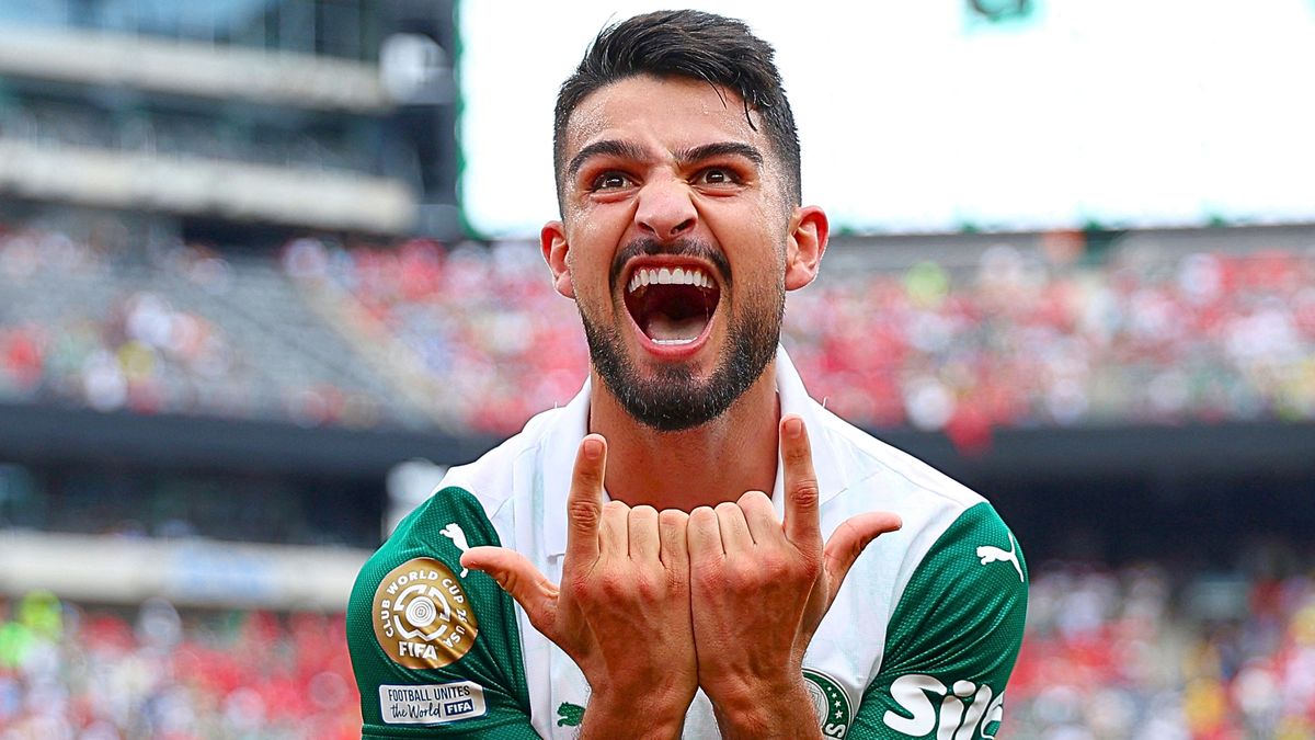 El Flaco López hizo el 2 a 0.