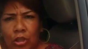 La increíble reacción de una conductora por una multa