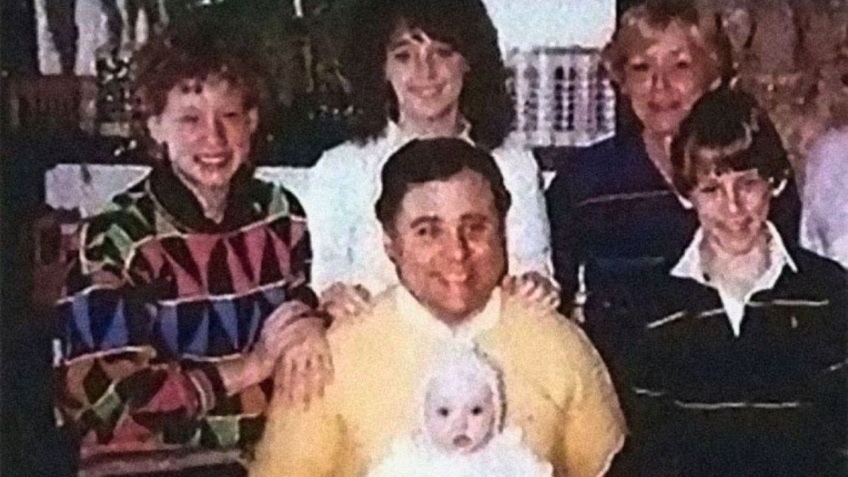 El asesino serial que también robó la identidad de una bebé. El asesino serial que también robó la identidad de una bebé.